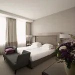 Townhouse Hotel