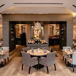 Townhouse Hotel 5*