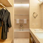 Townhouse 5*