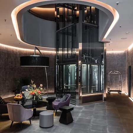 The Cloud One Dresden-Frauenkirche Hotel 5*