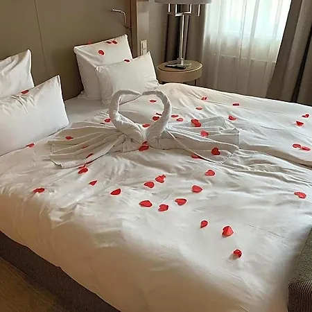 The Cloud One Dresden-Frauenkirche Hotel 5*