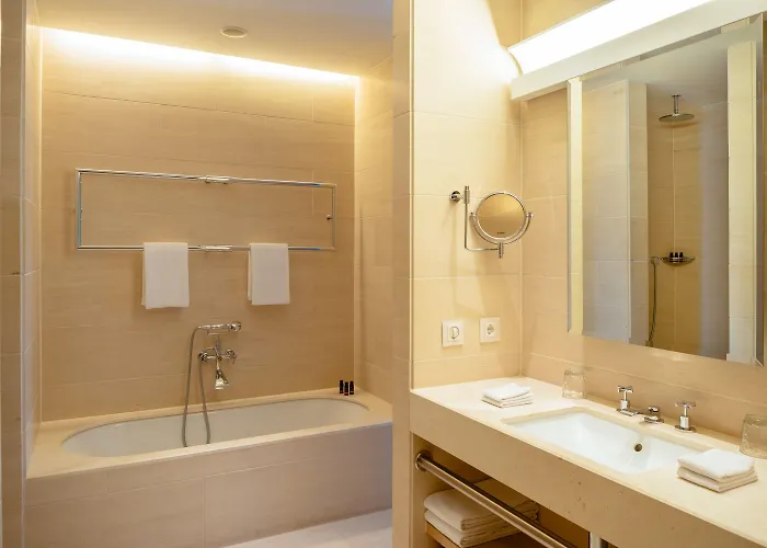 Townhouse Otel 5*