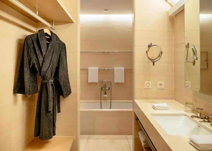 Townhouse 5*